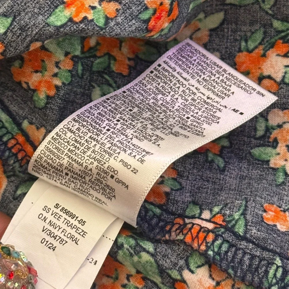 Old Navy Puff Sleeve Top Size M Smocked Floral Print Empire‎ Waist Cottage